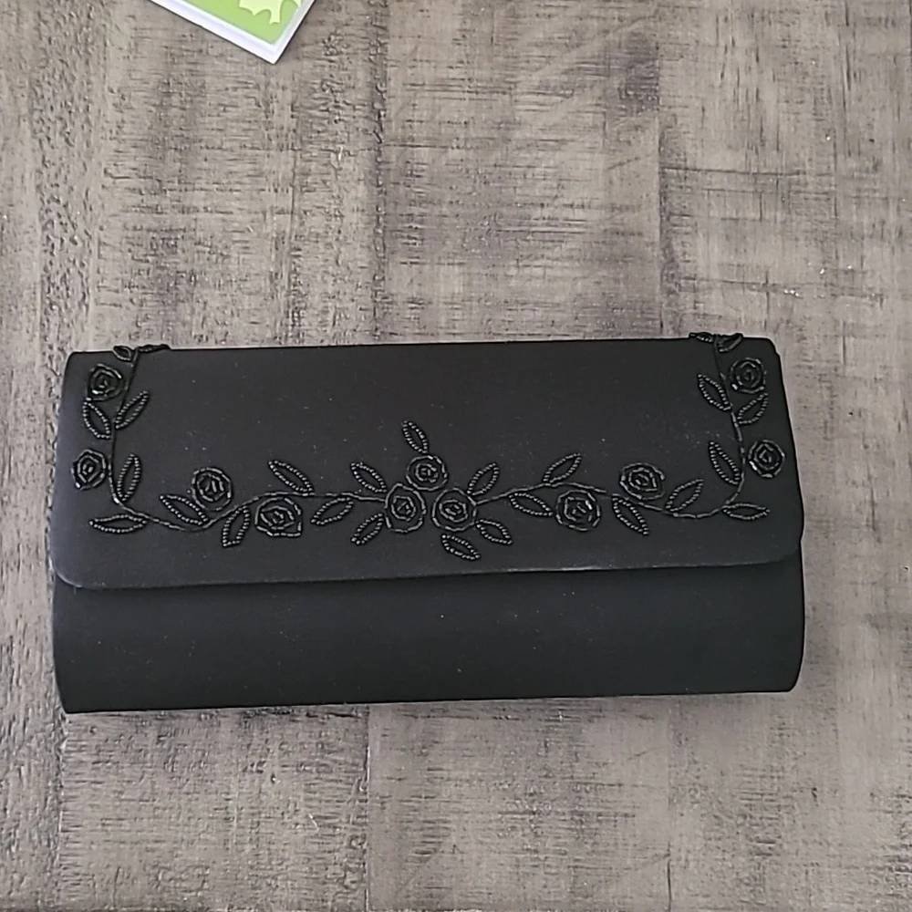 NWT Valerie Stevens Black Satin Evening Clutch With Lipstick Holder - Picture 1 of 6